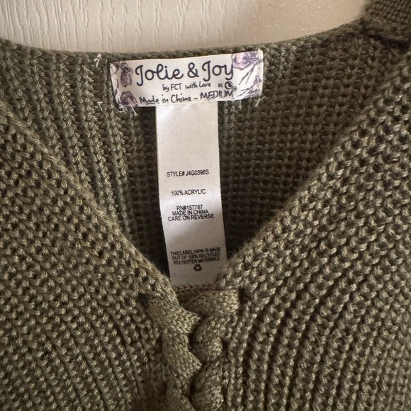 Jolie & Joy Crochet tank - Picture 3 of 3